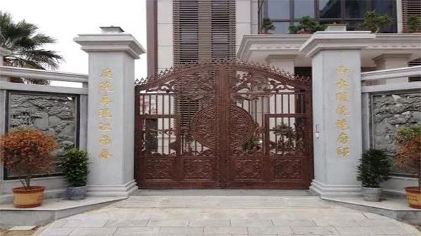 门窗<i style='color:red'>激光切割机设备</i>，令人震撼的工业之美